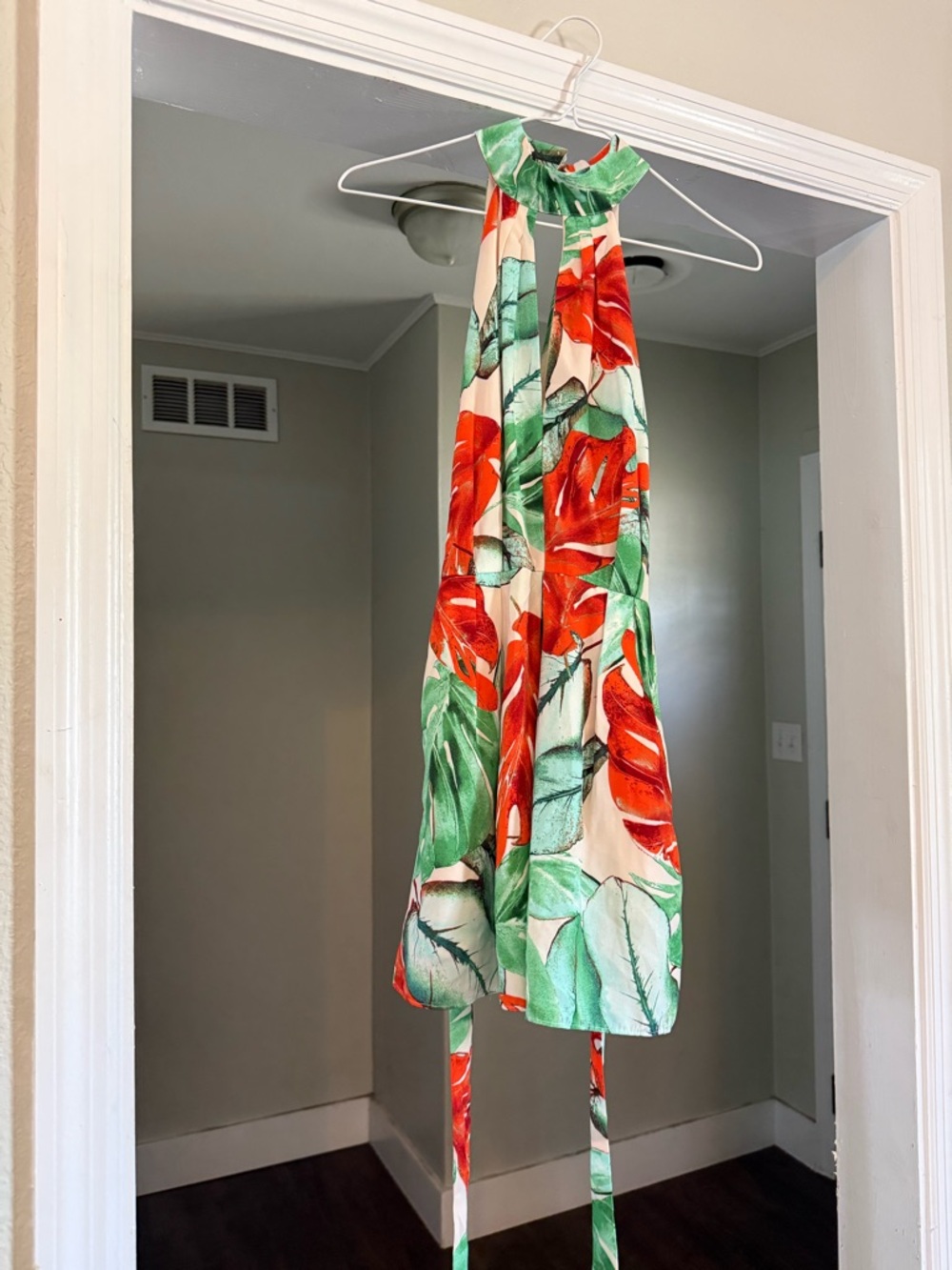 Do + Be Tropical Orange & Green Floral Dress Small